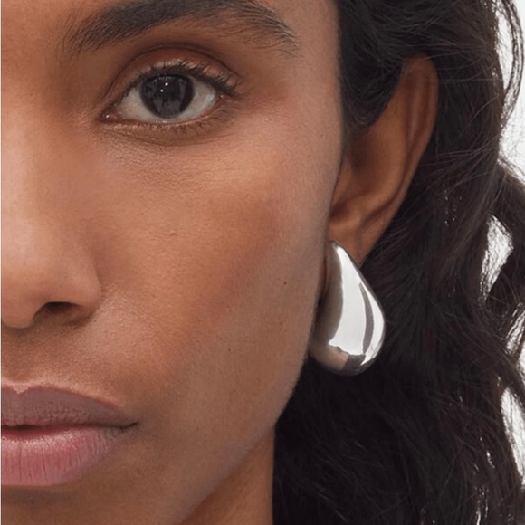 Bottega “Inspired” Teardrop Earrings. - Picture 2 of 2